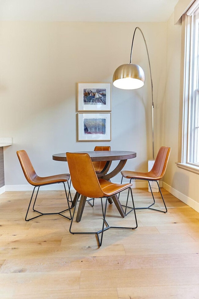 Photo - 121 Middle St Unit ID1366943P