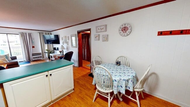 Photo - 9660 Shore Dr