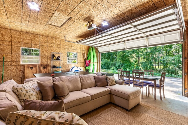 Photo - 4575 Oakestia St Unit ID1032322P