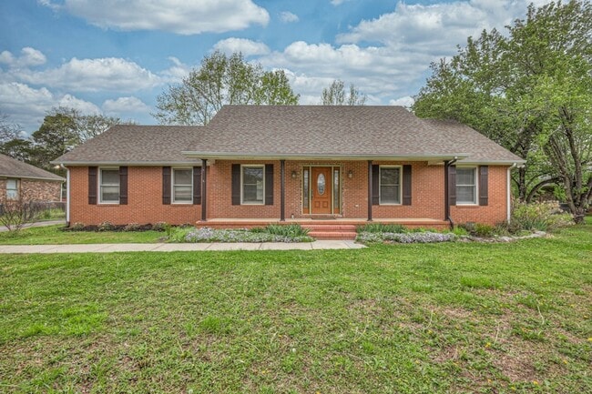 Building Photo - 5020 Old Salem Rd