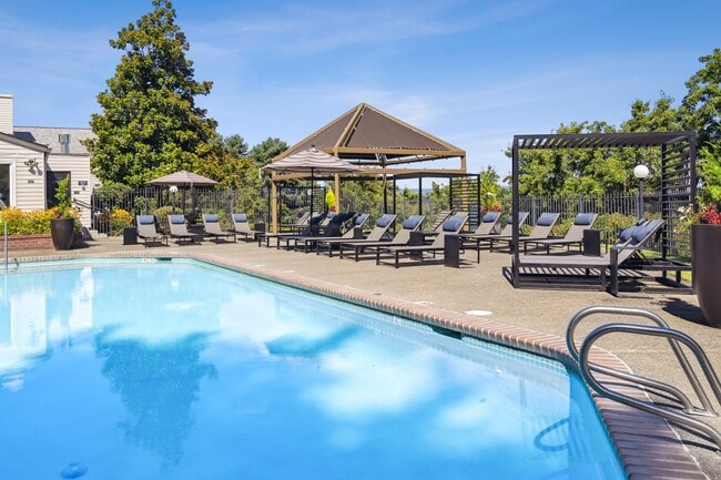 Photo - Skyline at Murrayhill