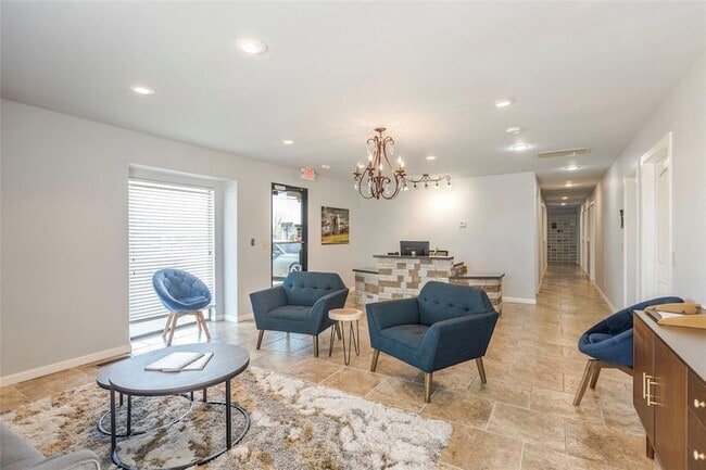 Photo - 1700 E State Hwy 152