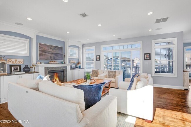 Photo - 206 N Lagoon Rd