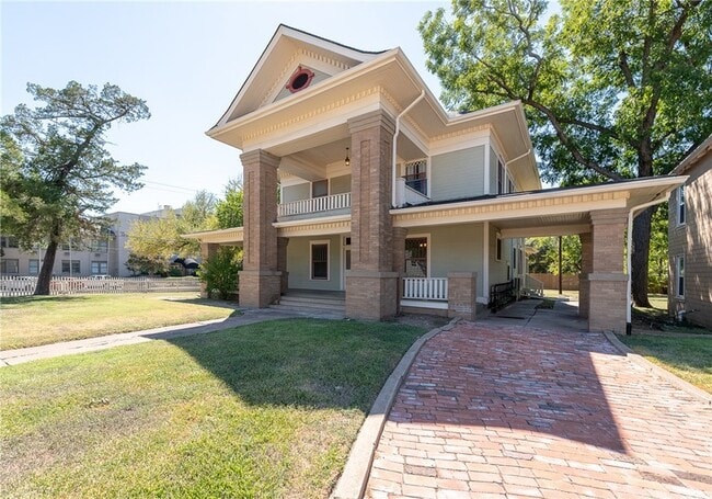 Photo - 206 S Sims Ave