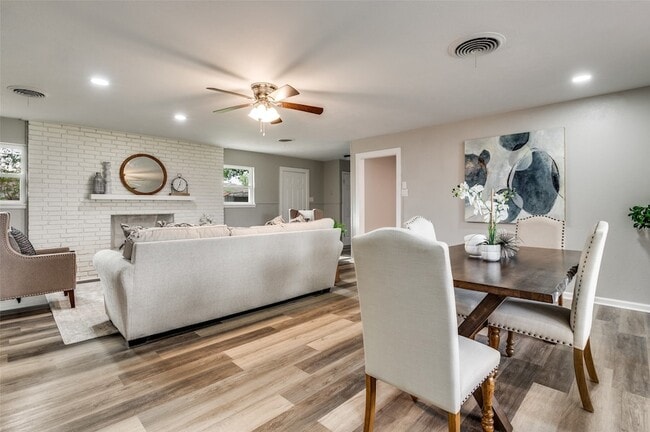 Photo - 4820 Briarwood Ln