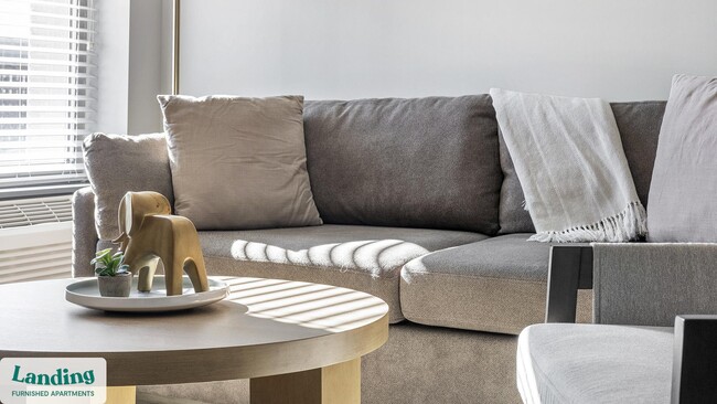 Photo - 2021 10th Ave S Unit 719.1402916