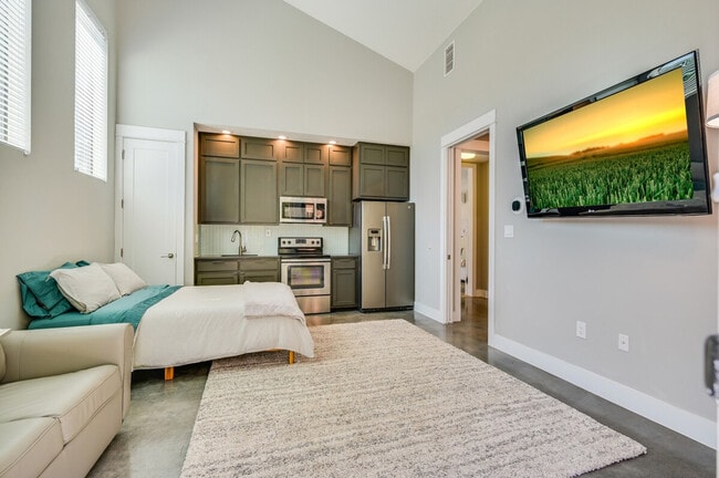 Building Photo - 12715 Trail Driver Unit ID1314618P