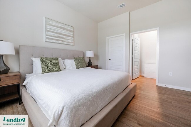 Photo - 4902 Cosmos Cir Unit 312.1410428