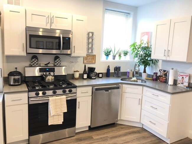 Photo - 81 Glenridge Ave