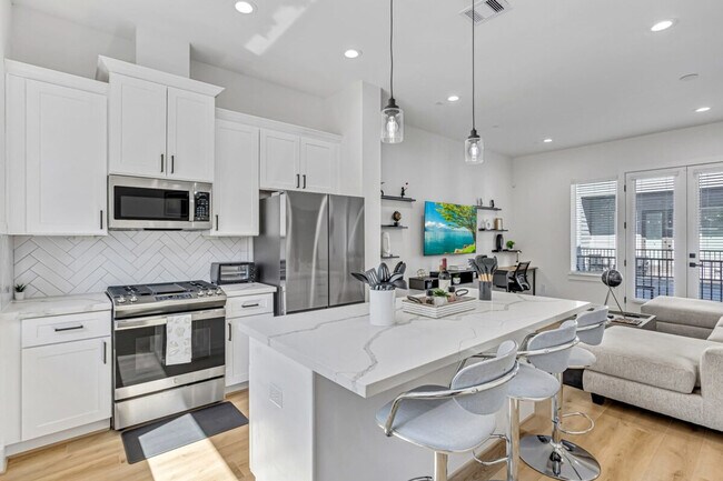 Photo - 3020 Live Oak St Unit ID1257713P