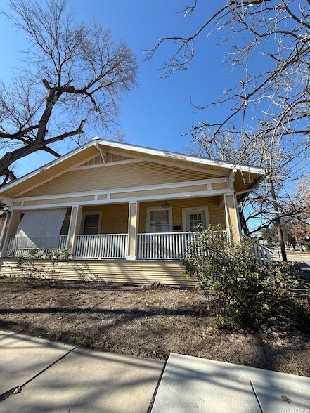 Building Photo - 323 E Euclid Ave