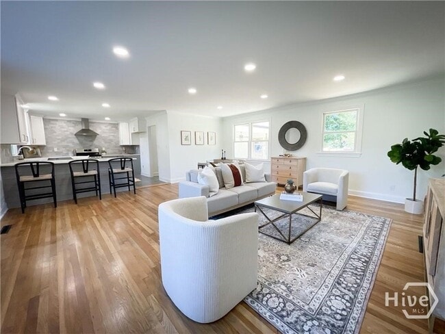 Photo - 1092 West Lake Dr