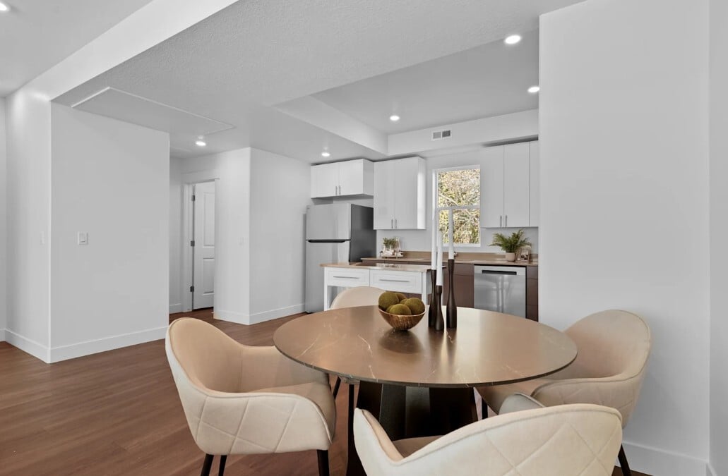 Floor Plan - Two Bedroom