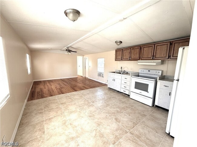 Photo - 2521 Brownell Ct