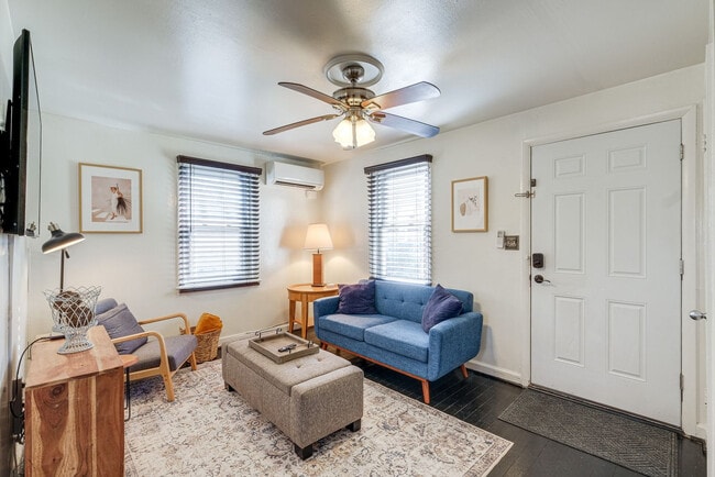 Building Photo - 2430 S Oakland St Unit SI ID1545862P