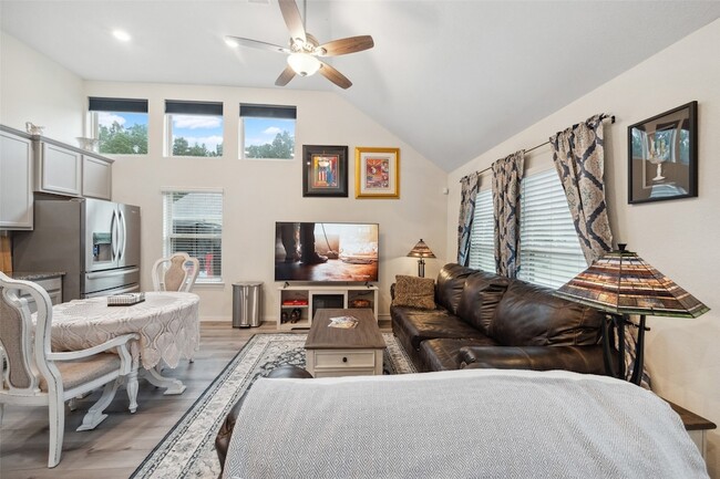 Photo - 257 N Lynx Trail