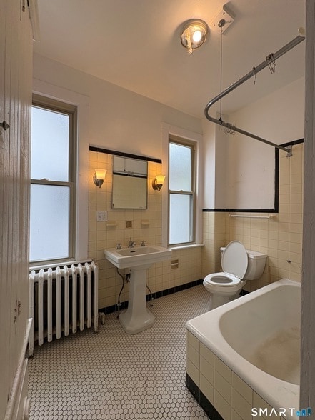 Photo - 211 Norton St