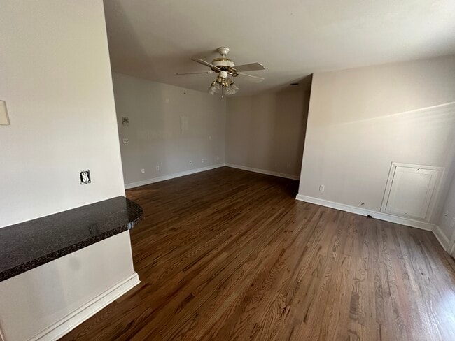 Photo - Baltimore Arms Apartments