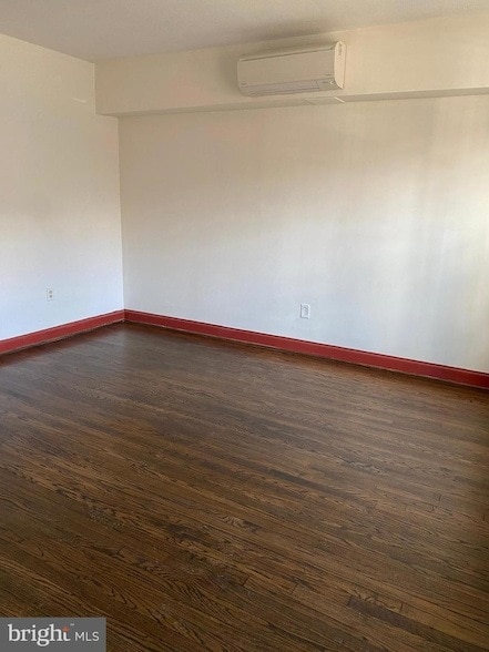 Photo - 1613 18th St SE