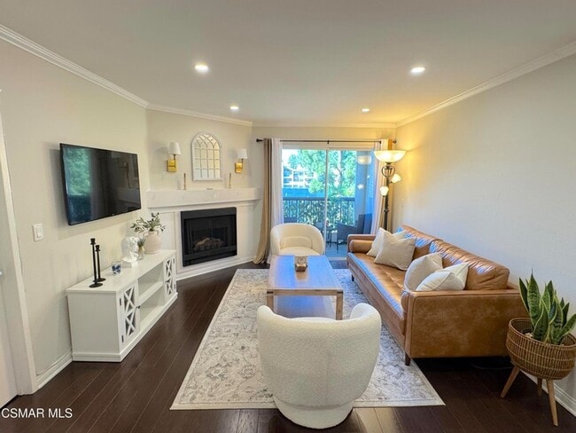 Photo - 5530 Owensmouth Ave Unit 206
