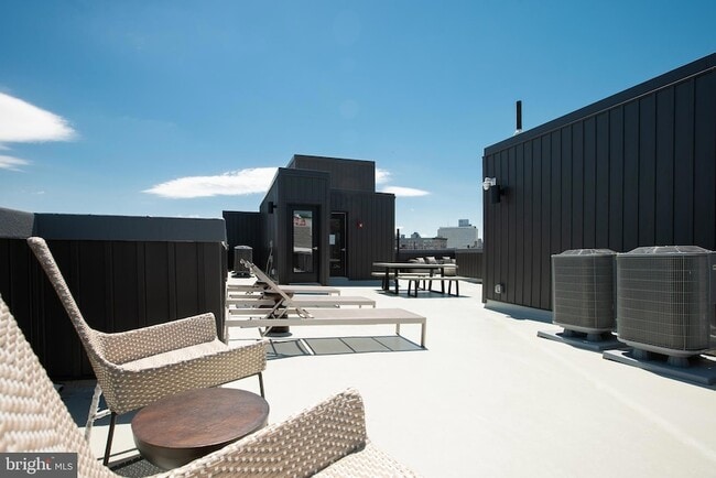 Photo - 1534 Ridge Ave Unit 202