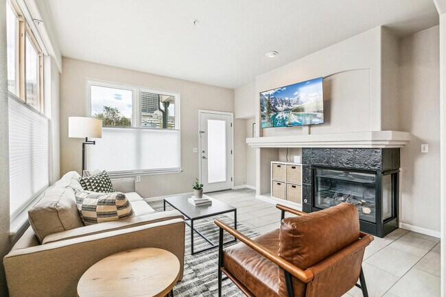 Photo - 1727 Pearl St Unit ID1221774P