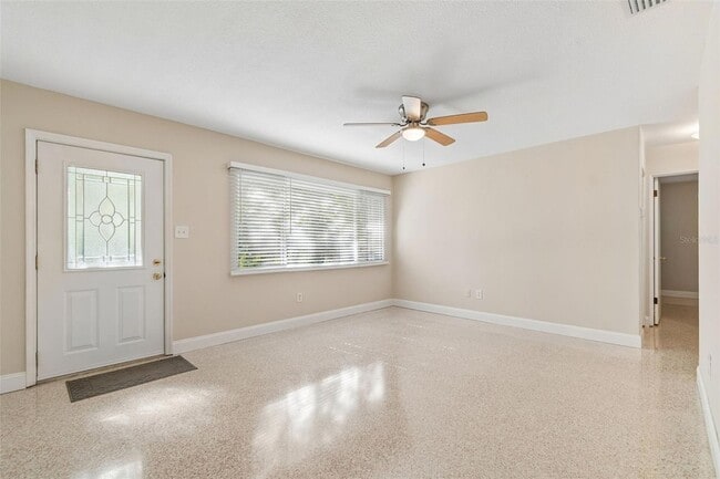 Photo - 200 Evelyn Ave