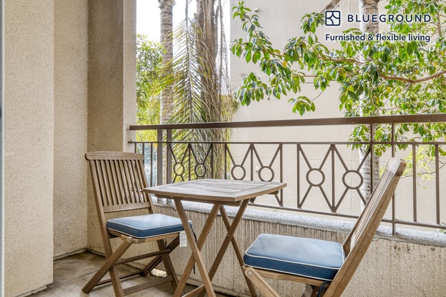 Photo - 8601 Lincoln Blvd