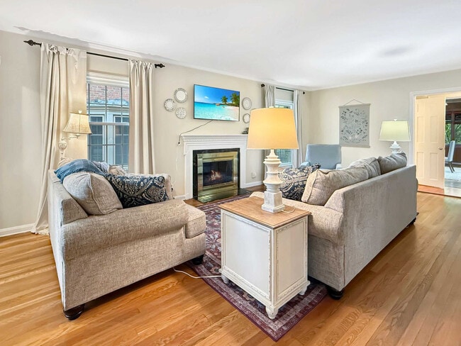 Photo - 2591 University Blvd Unit SI ID1593942P