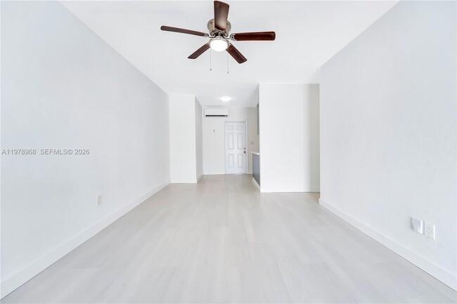 Photo - 15991 NE 18th Pl Unit 3