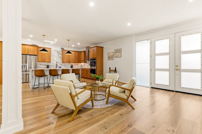 Photo - 4879 Commonwealth Dr Unit SI ID1591481P