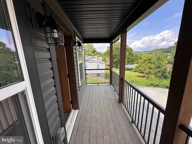 Photo - 33A Et Andrews Way