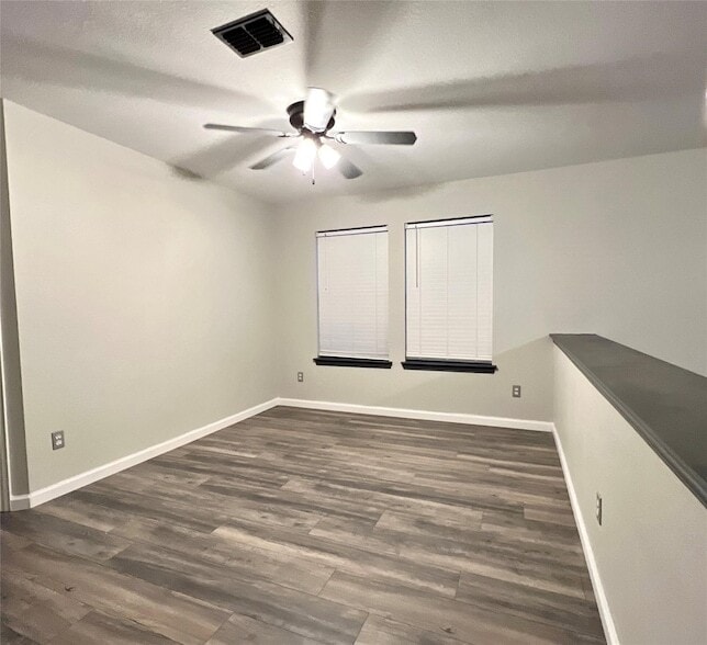 Photo - 308 Acklington Dr