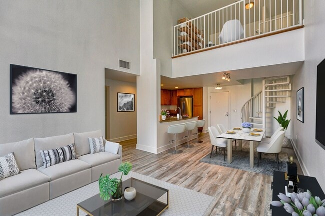 Photo - 416 on Broadway