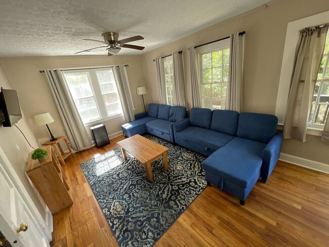 Building Photo - 2217 13th St Unit ID1043597P