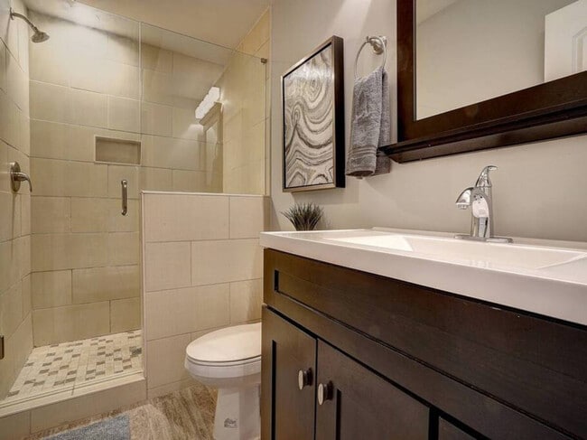 Photo - 2201 Reading Rd Unit ID1056092P