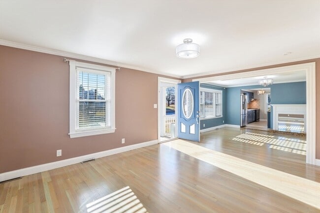 Photo - 325 Park Ave