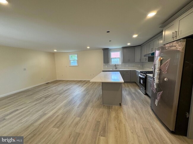 Photo - 109 E Park Ave Unit 2