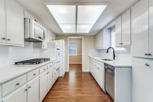 Photo - 10529 Yorkford Dr