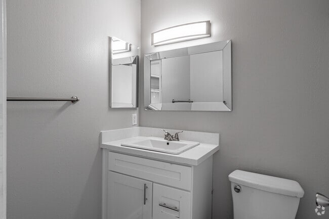 Photo - Lincoln Park Apartments