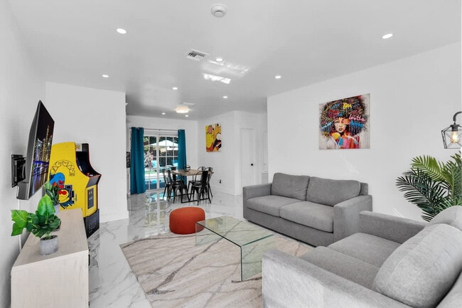 Photo - 7001 Coolidge St Unit ID1372328P