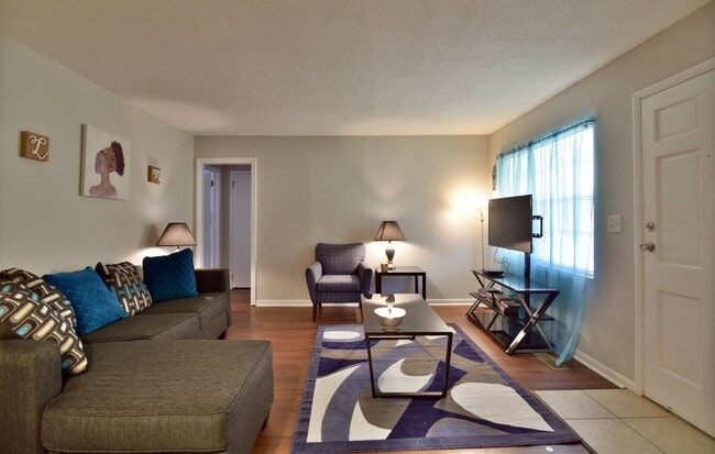 Photo - Shoreham Apartments