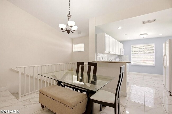 Photo - 505 Windsor Sq Unit 201