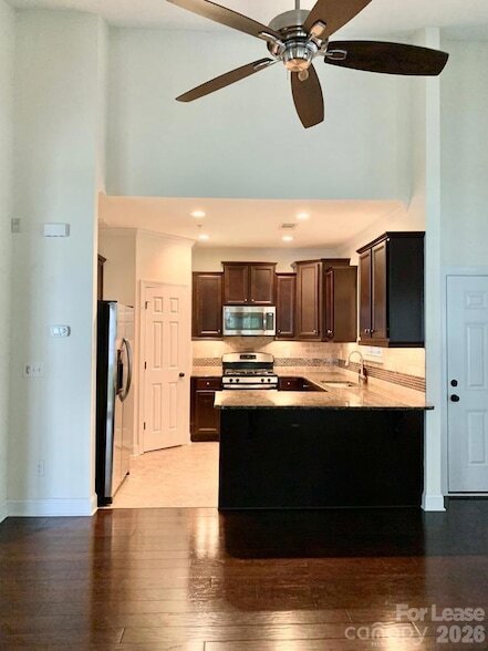 Photo - 15425 Barossa Valley St