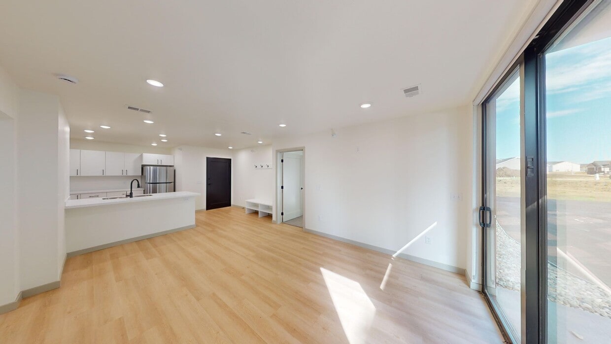 Floor Plan - 2 Bedroom 1 Bathroom Apartment