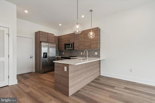 Photo - 5545 Pulaski Ave Unit 304