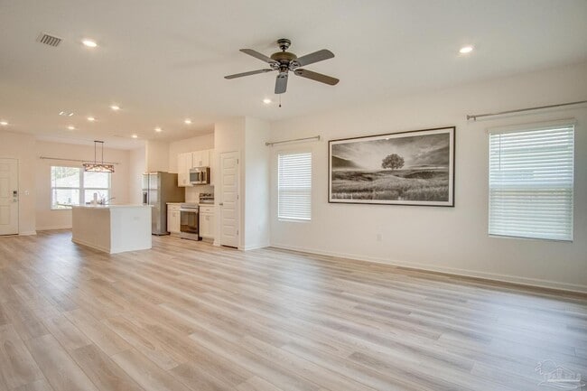 Photo - 6625 Sun Tree Cir