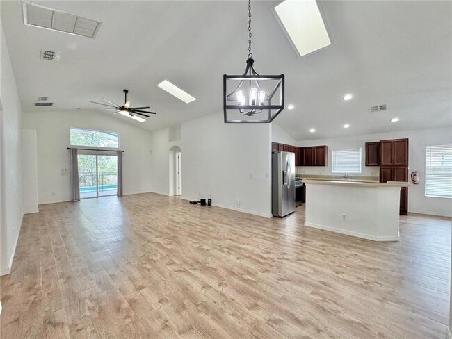 Photo - 502 Viola Dr