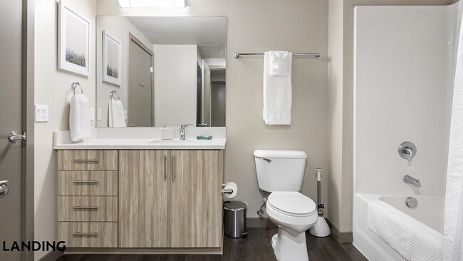 Photo - 1850 NW Front Ave Unit 322