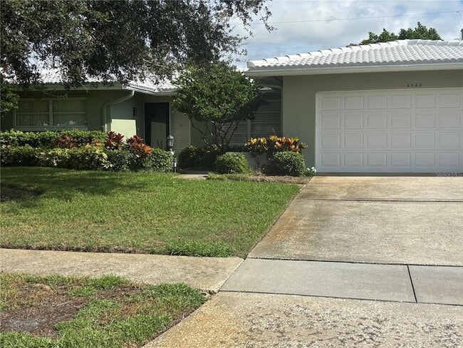 Building Photo - 2060 Attache Ct